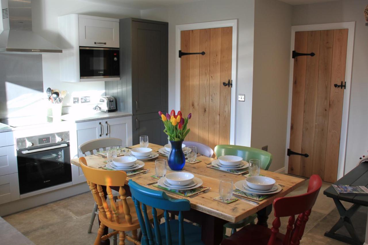 Charming And Luxury Retreats On Our Farm Villa Billingshurst Exterior photo